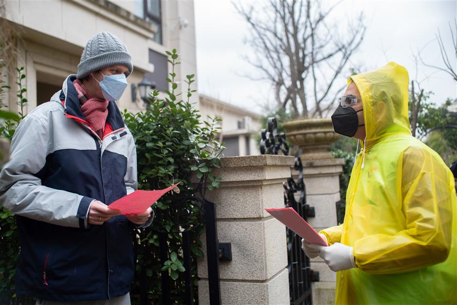 Volunteer fights the virus in his 'second home'